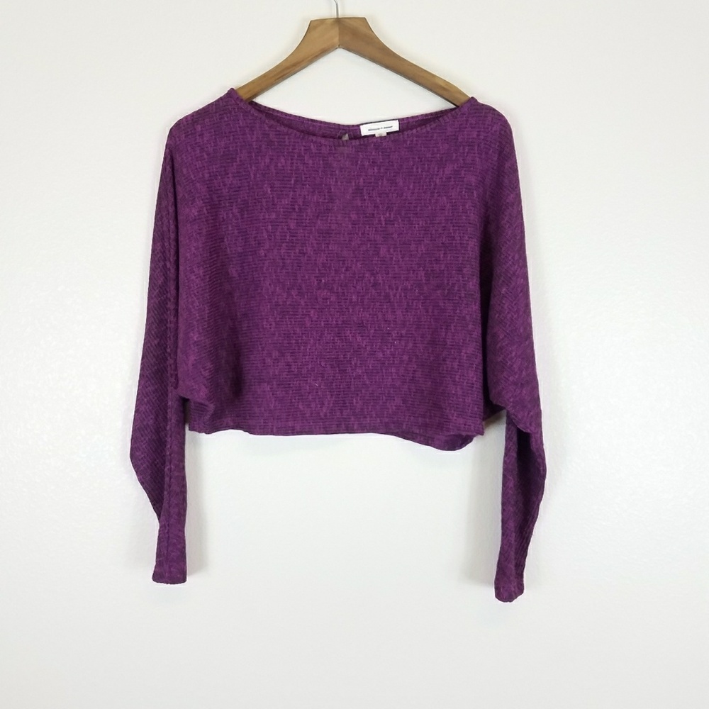 NWOT Silence and Noise magenta cropped top